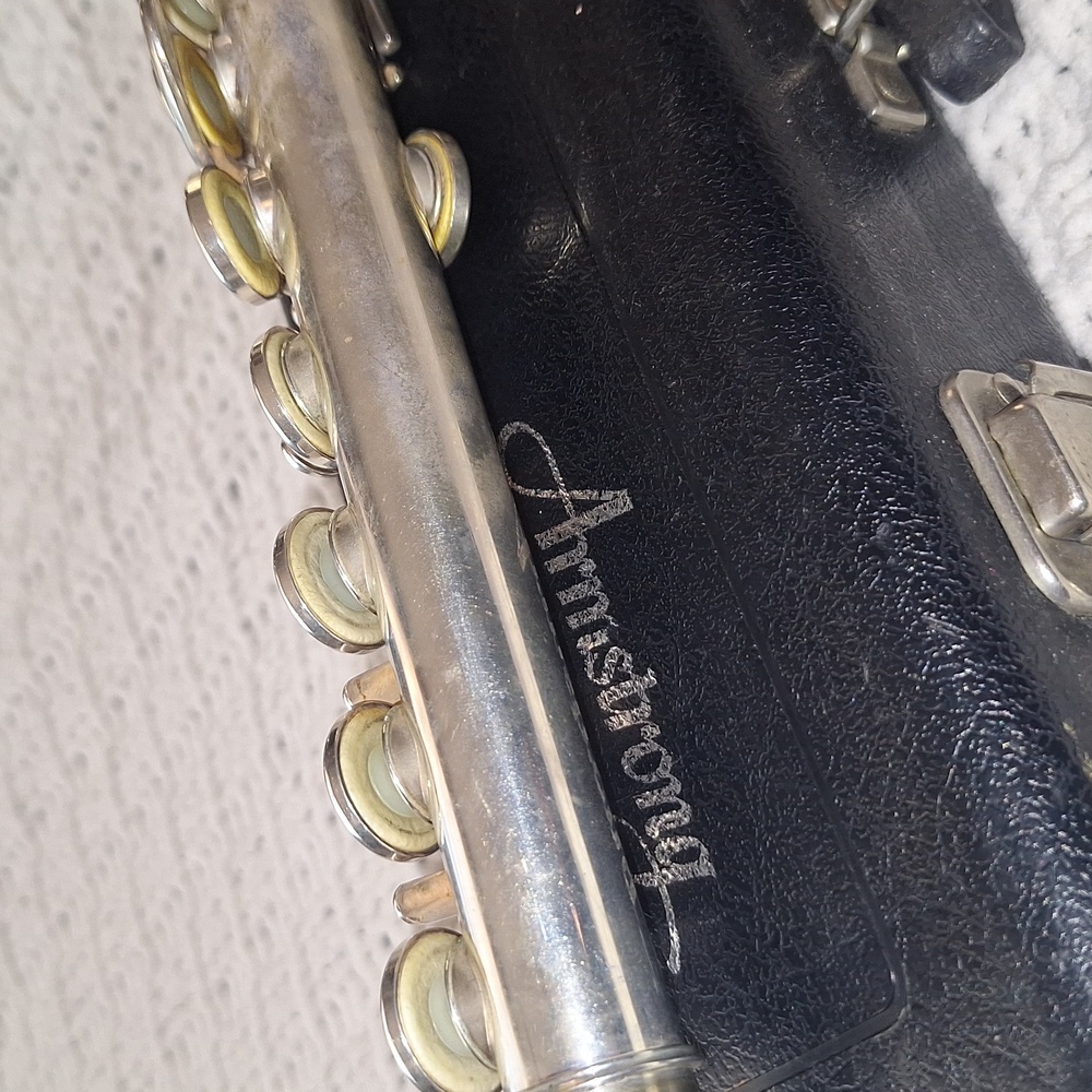 Vintage Armstrong Flute Silver Flute with Case Needs Polishing & Servicing - Picture 12 of 16